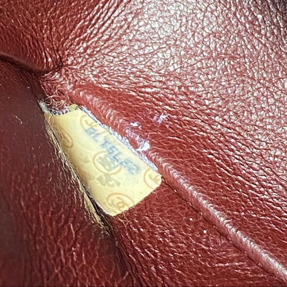 Chanel 24K Gold Classic Flap medium size - Picture 6 of 16